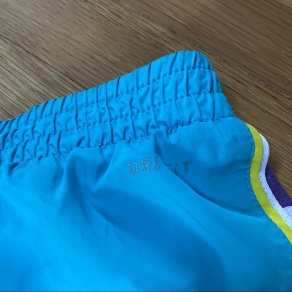 NIKE Dri-Fit Pacer Shorts w/ fun bright polka dots - Picture 10 of 10